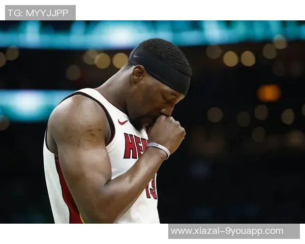 热火祝贺阿贾夺生涯第三冠阿德巴约与其合影庆祝 热火祝贺阿贾夺生涯第三冠阿德巴约与其合影庆祝